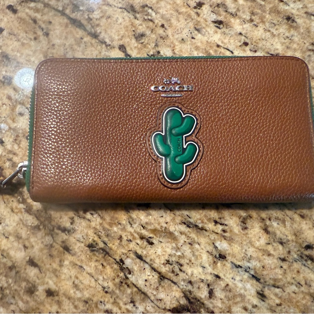 Coach western style light Brown wallet in pebbled leather with Green Cactus